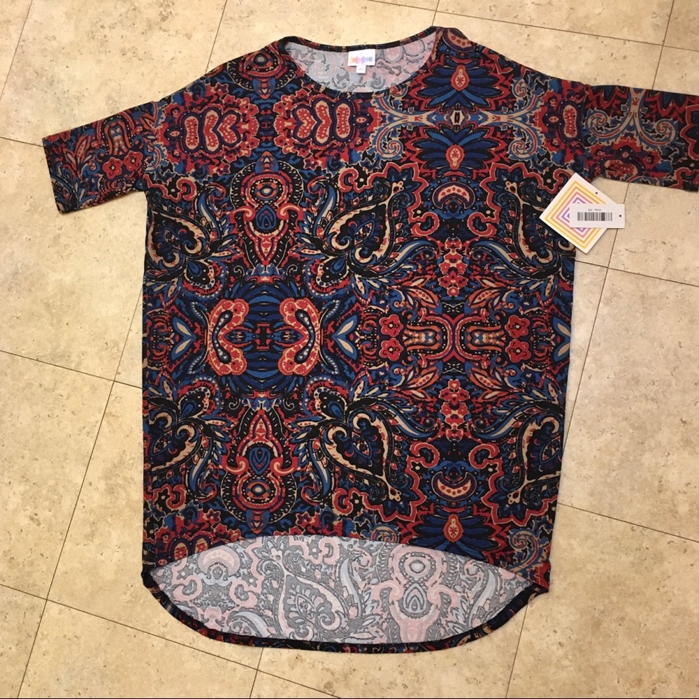 LuLaRoe Irma Top (XS)